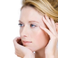 Rilastil Linea Acnestil Mousse Detergente Viso Pelli Grasse e Sensibili 165 ml